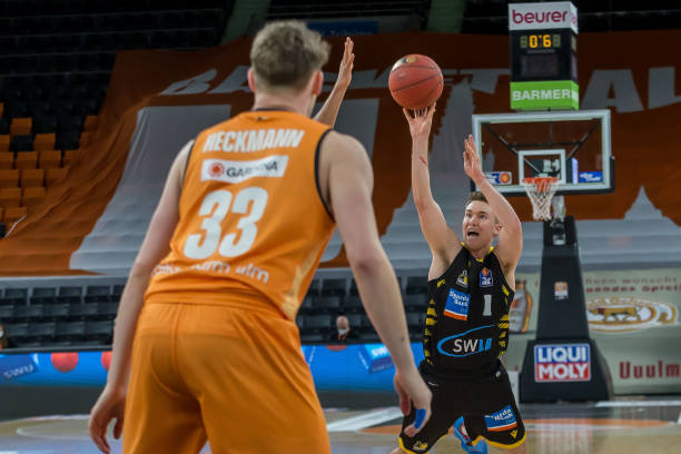 坚定的步伐 坚定的步伐