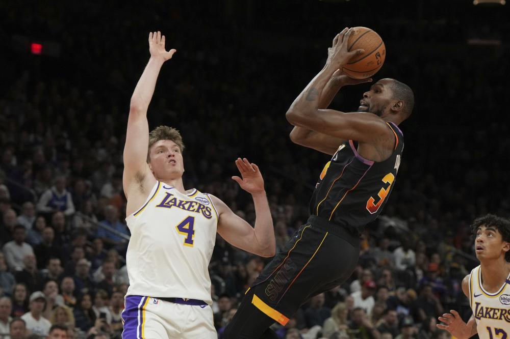 体育中超：平分秋色 天津津门虎0-0闷平十人河南